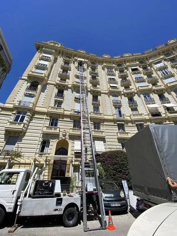 Monte meuble particulier professionnel